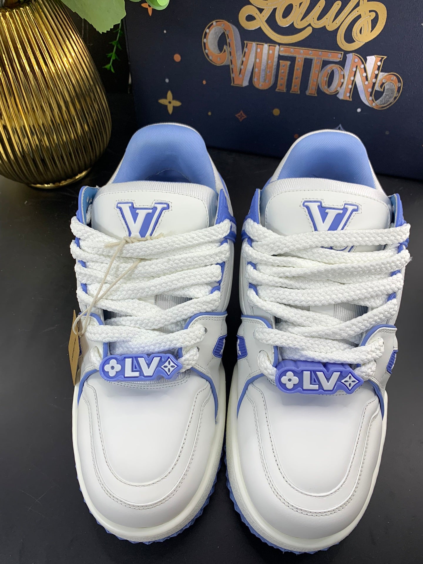 LV Skor